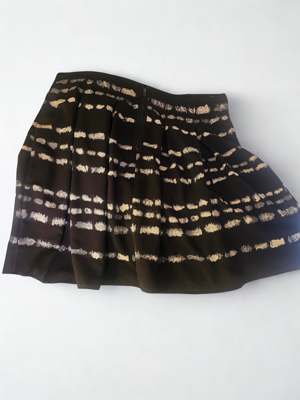 Simply Vera Vera Wang Black and Beige Brush-Striped Midi Skirt